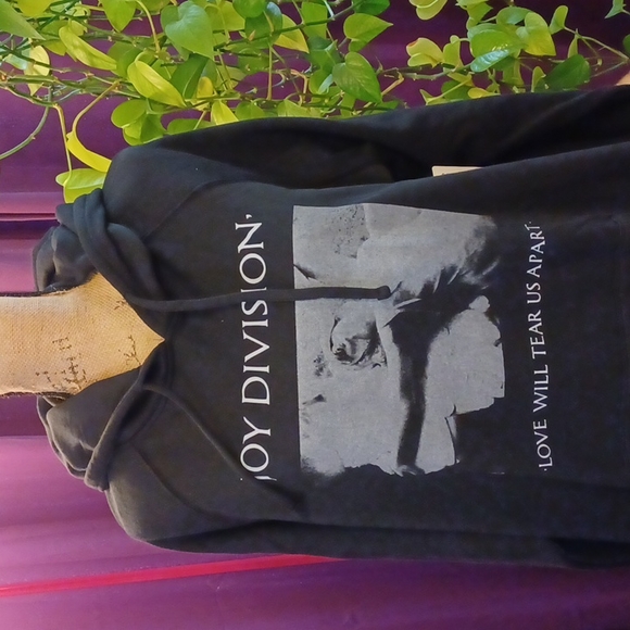 JOY DIVISION Tops - NWT TORRID 2X JOY DIVISION BLACK LONG SLEEVE  HOODIE "LOVE WILL TEAR US APART"